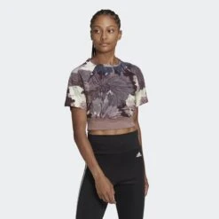 ADIDAS Camiseta Allover Print Cropped 13 ADIDAS Camiseta Allover Print Cropped -Equipo De Fitness camiseta allover print cropped 5