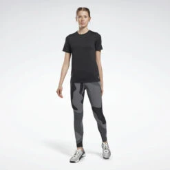 Camiseta Manga Corta Mujer Reebok Workout Ready Speedwick Negro -Equipo De Fitness camiseta manga corta mujer reebok workout ready speedwick negro 2