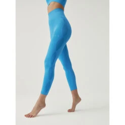 Born Living Yoga Legging De Mujer En Tejido Seamless Con Largo Capri -Equipo De Fitness legging de mujer en tejido seamless con largo capri 5