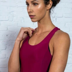 Mono Fitness Mujer Domyos Remolacha -Equipo De Fitness mono fitness mujer domyos remolacha 3