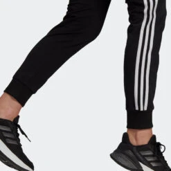 Pantalón Adidas Jogger Mujer Fitness 3 Franjas Negro 11 Pantalón Adidas Jogger Mujer Fitness 3 Franjas Negro -Equipo De Fitness pantalon adidas jogger mujer fitness 3 franjas negro 4
