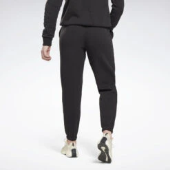 Pantalón Reebok Identity Fleece -Equipo De Fitness pantalon reebok identity fleece 3