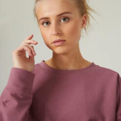 Sudadera Fitness Cuello Redondo Mujer Domyos 120 Uva -Equipo De Fitness sudadera fitness cuello redondo mujer domyos 120 uva 3